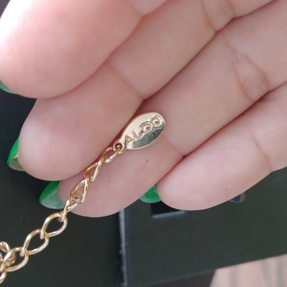 Vintage Aldo tiny black chips goldtone layered statement necklace. 11-12" drop - Picture 5 of 5